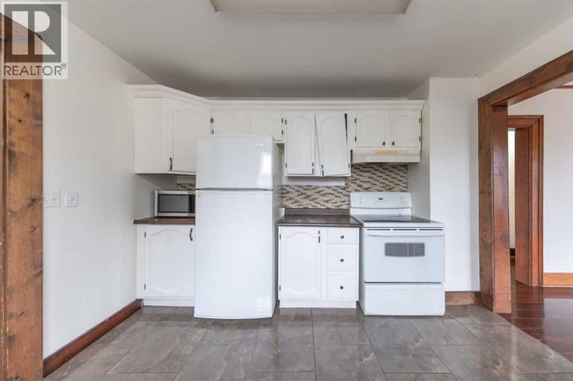 217 Main Street — photo 11 of 40