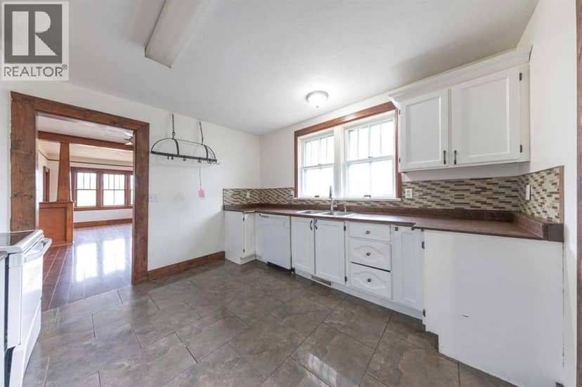 217 Main Street — photo 12 of 40