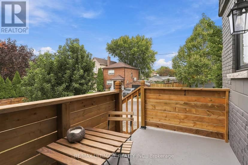 90 Rowntree Avenue — photo 18 of 35