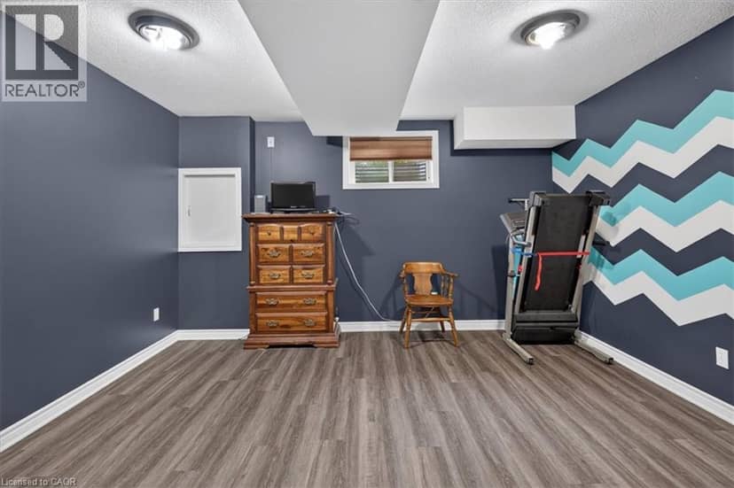 515 WOODWARD Drive — photo 34 of 40