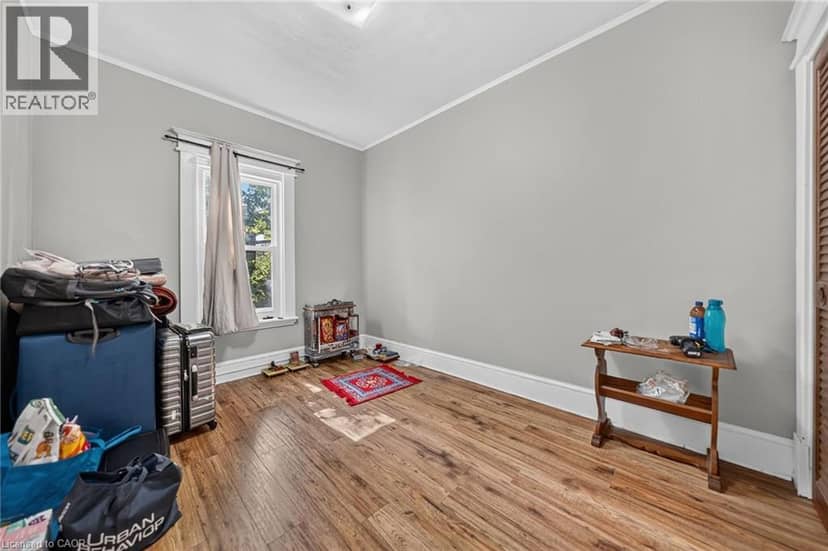 126 CHATHAM Street — photo 13 of 38