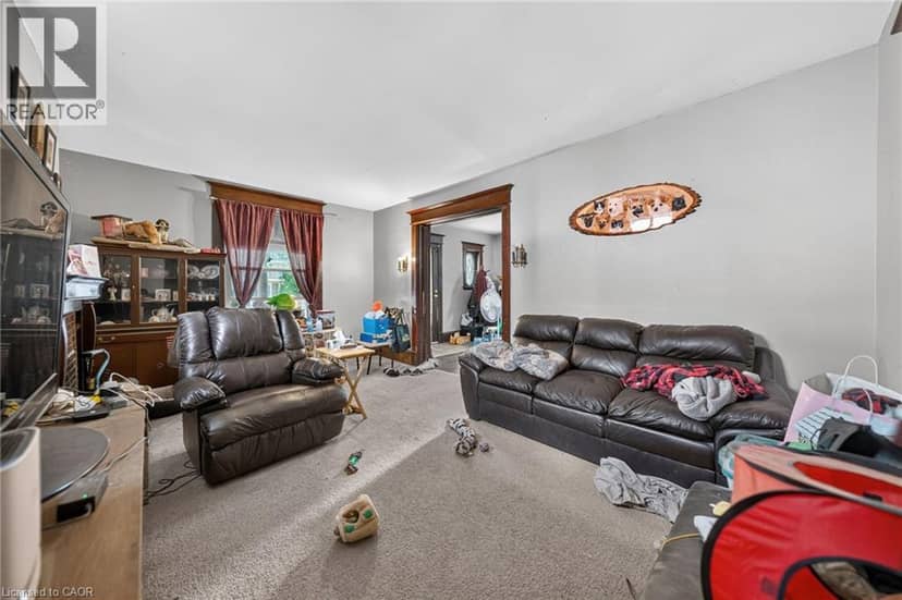 126 CHATHAM Street, Brantford, photo 3