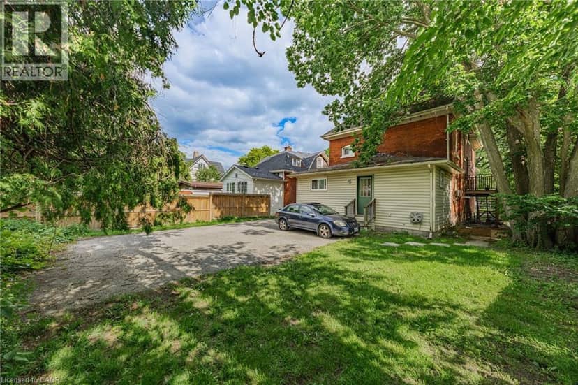 126 CHATHAM Street — photo 32 of 38