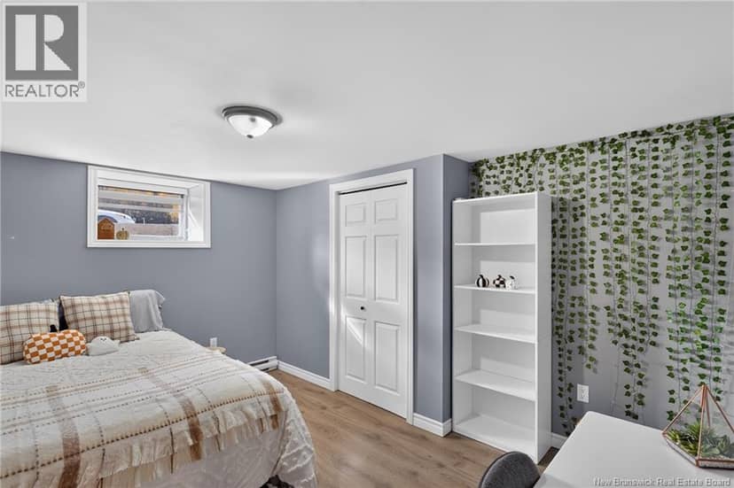 194 Renfrew Street — photo 18 of 24