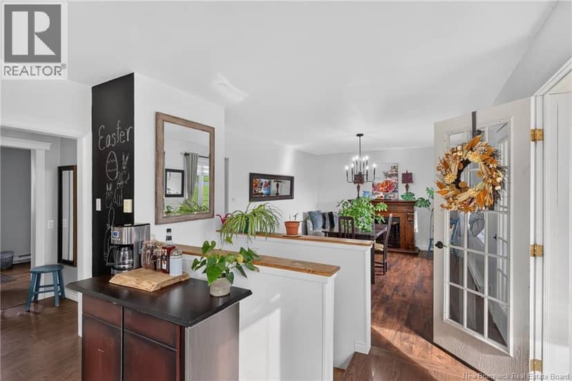 194 Renfrew Street, Dalhousie, photo 3