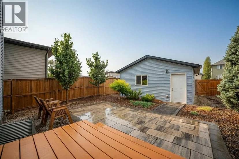 809 Greywolf Run N, Lethbridge, photo 2