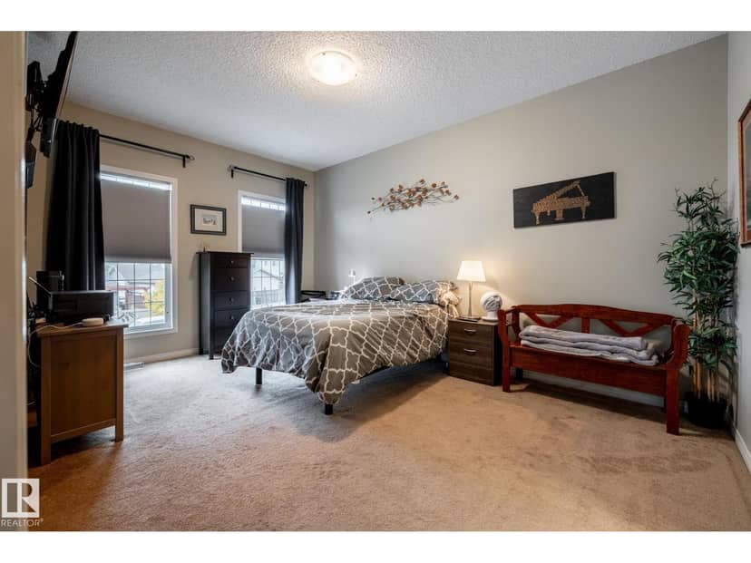 2093 Chalmers Wy SW — photo 18 of 33