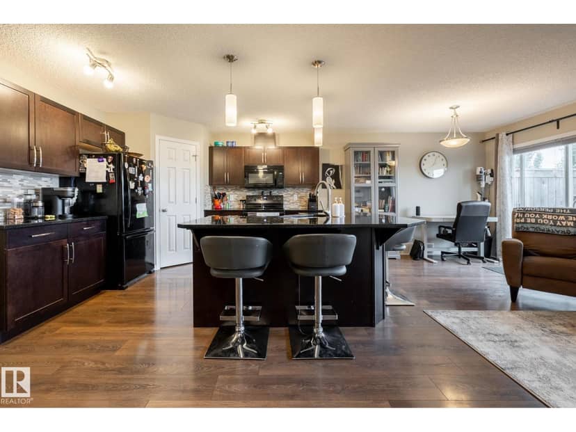 2093 Chalmers Wy SW, Edmonton, photo 6