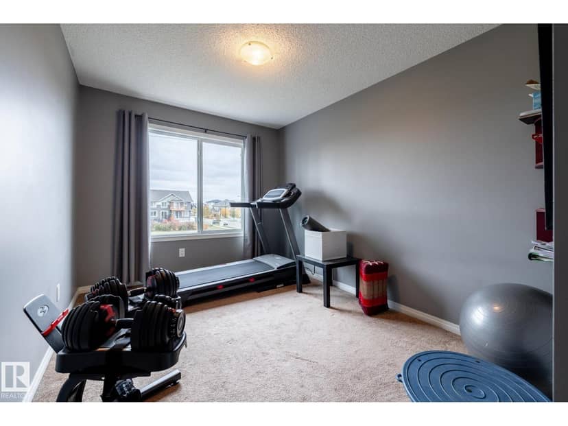 2093 Chalmers Wy SW — photo 25 of 33