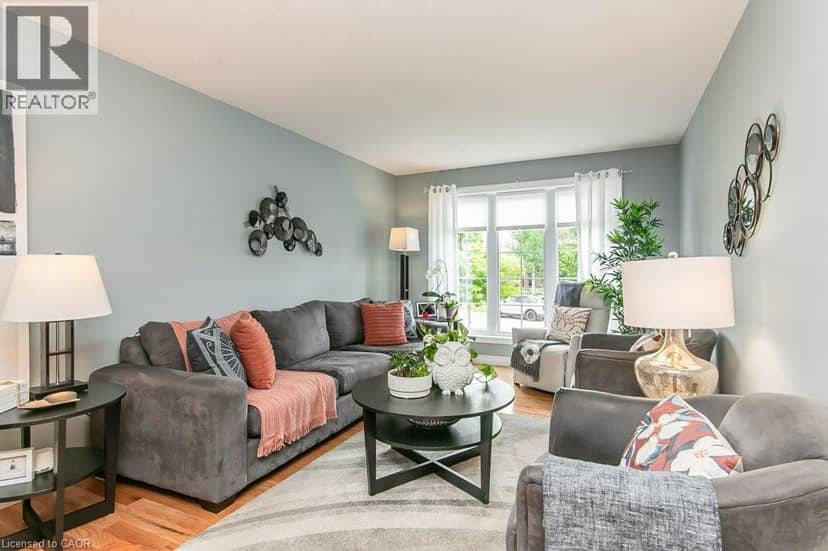 77 LAWRENCE Street, Wellesley, photo 7