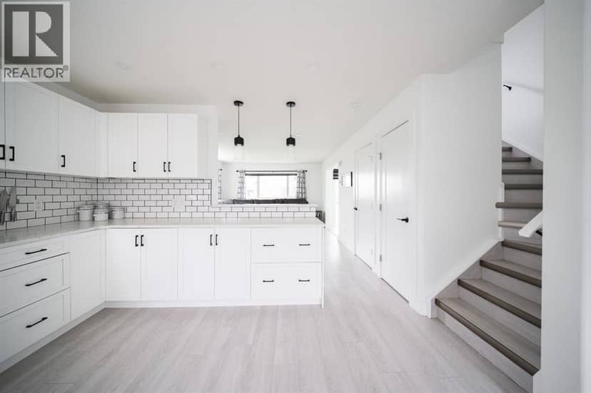604 Athabasca Avenue — photo 18 of 40
