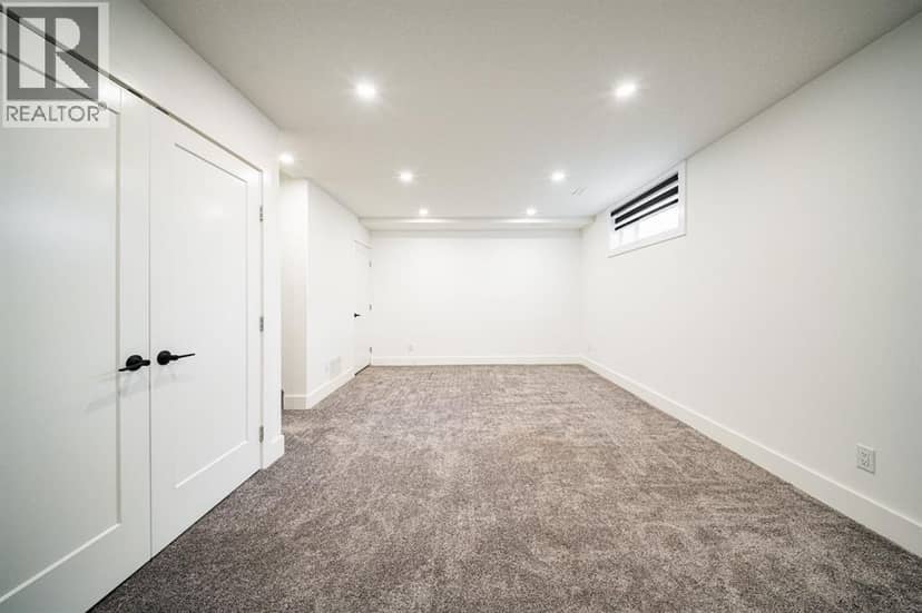 604 Athabasca Avenue — photo 34 of 40