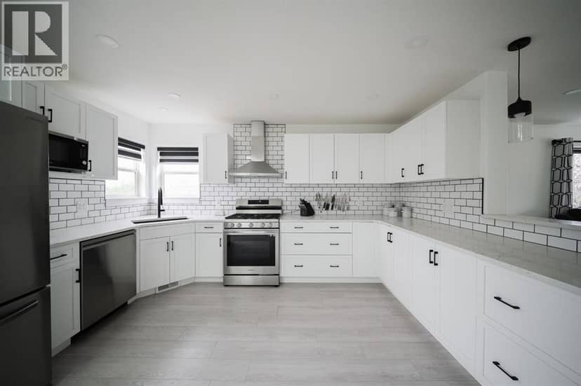604 Athabasca Avenue — photo 14 of 40