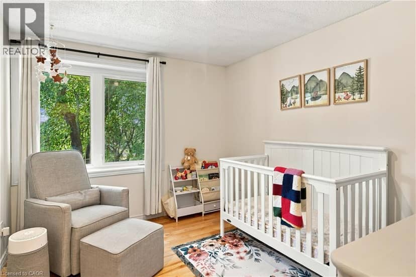 178 LAURENTIAN Drive — photo 15 of 39