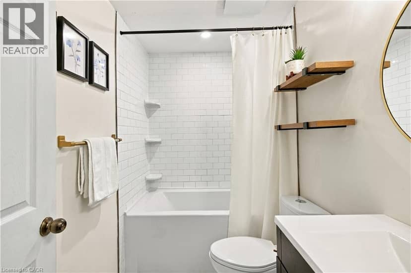 178 LAURENTIAN Drive — photo 19 of 39