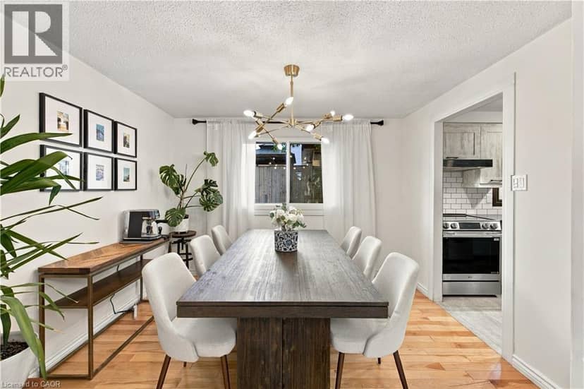 178 LAURENTIAN Drive — photo 8 of 39