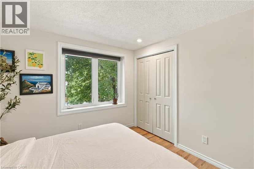 178 LAURENTIAN Drive — photo 22 of 39