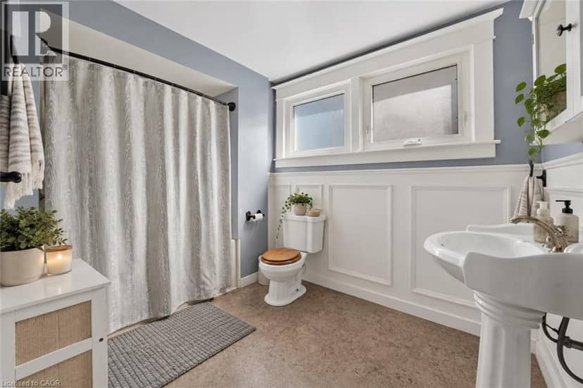4648 STANLEY Avenue — photo 13 of 20