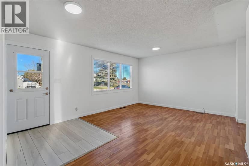 147 30th STREET E, Prince Albert, photo 4