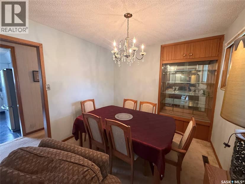 2517 Wiggins AVENUE S — photo 10 of 35