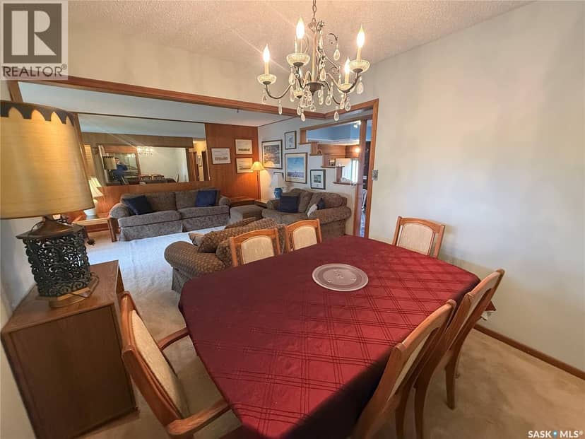 2517 Wiggins AVENUE S — photo 12 of 35
