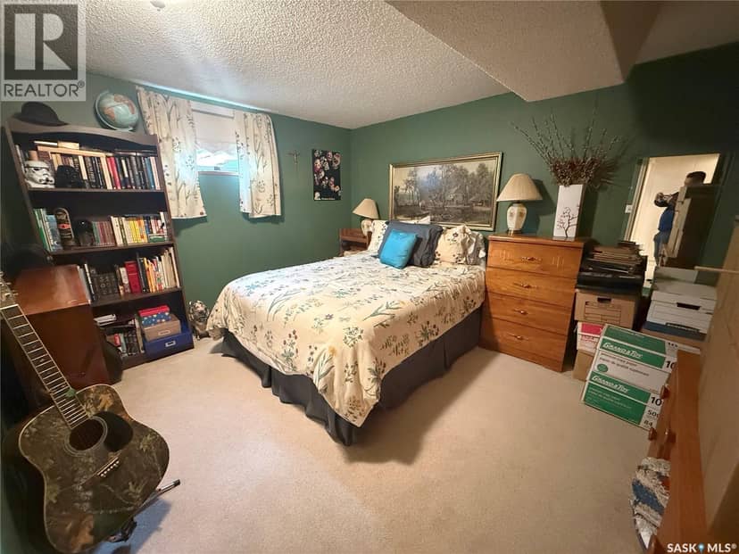 2517 Wiggins AVENUE S — photo 27 of 35