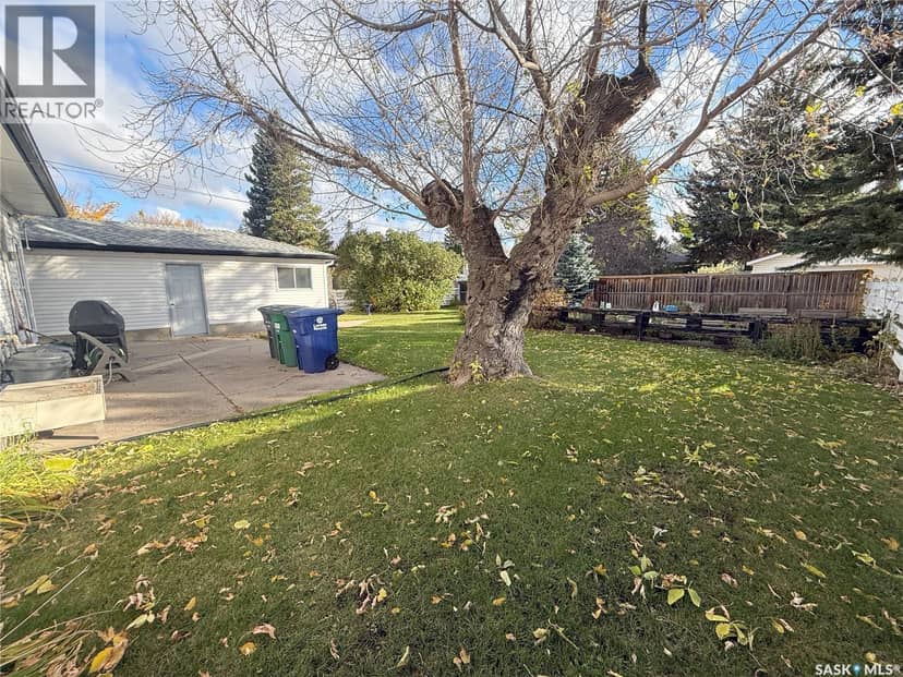 2517 Wiggins AVENUE S — photo 32 of 35