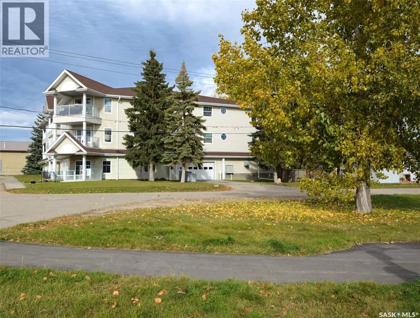 206 100 5th AVENUE, Regina Beach, photo 2