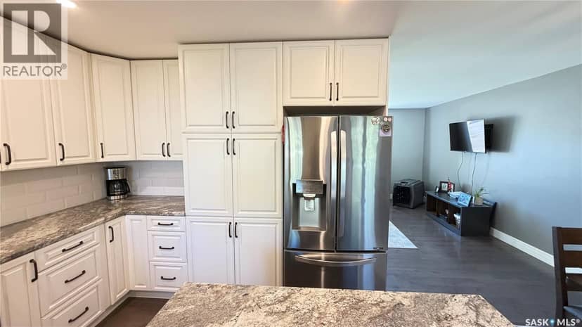 735 Jasper STREET — photo 17 of 40