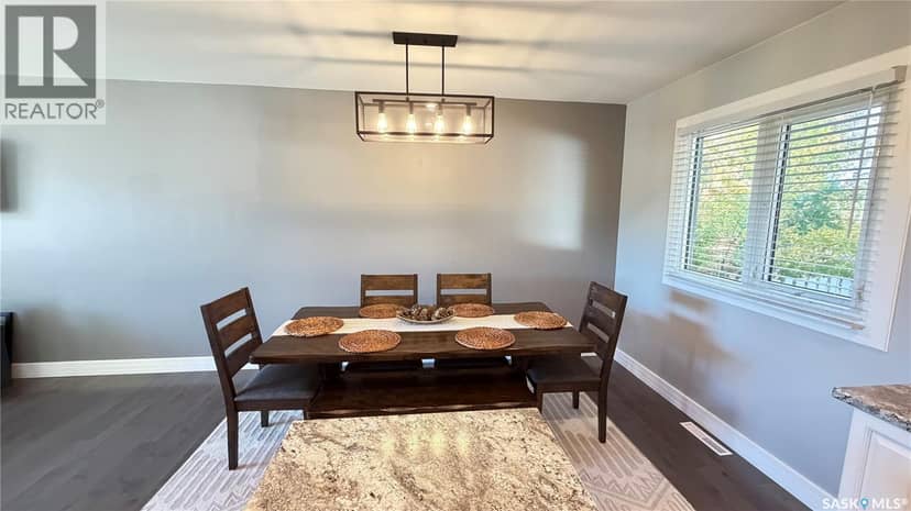 735 Jasper STREET — photo 18 of 40