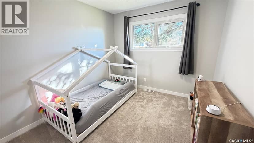 735 Jasper STREET — photo 22 of 40