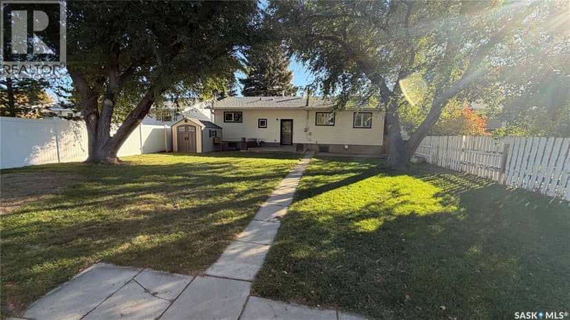 735 Jasper STREET, Maple Creek, photo 5