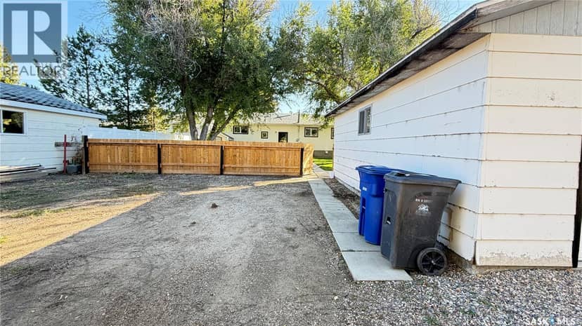 735 Jasper STREET, Maple Creek, photo 8