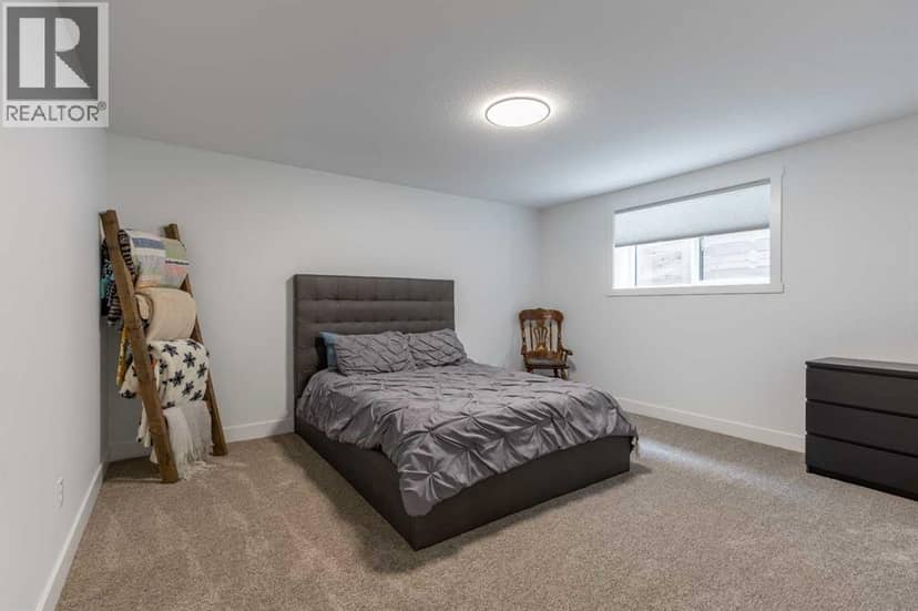 541 Riverhills Way W — photo 31 of 40