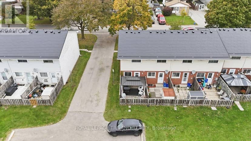 A - 111 Wellesley Cres Crescent — photo 31 of 35