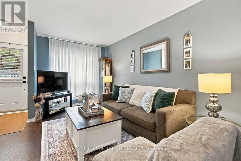 A - 111 Wellesley Cres Crescent, London East, photo 5