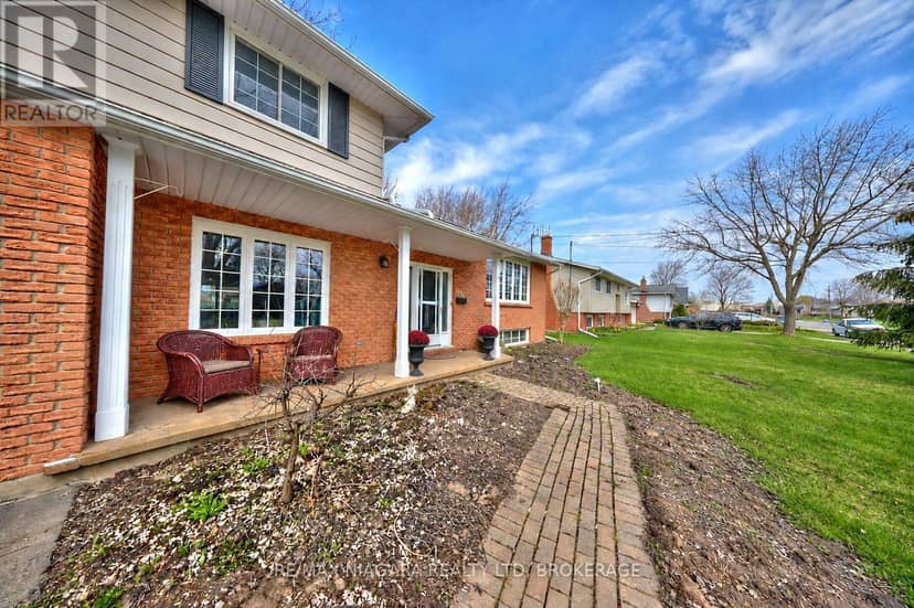 953 Grandview Road — photo 4 of 32