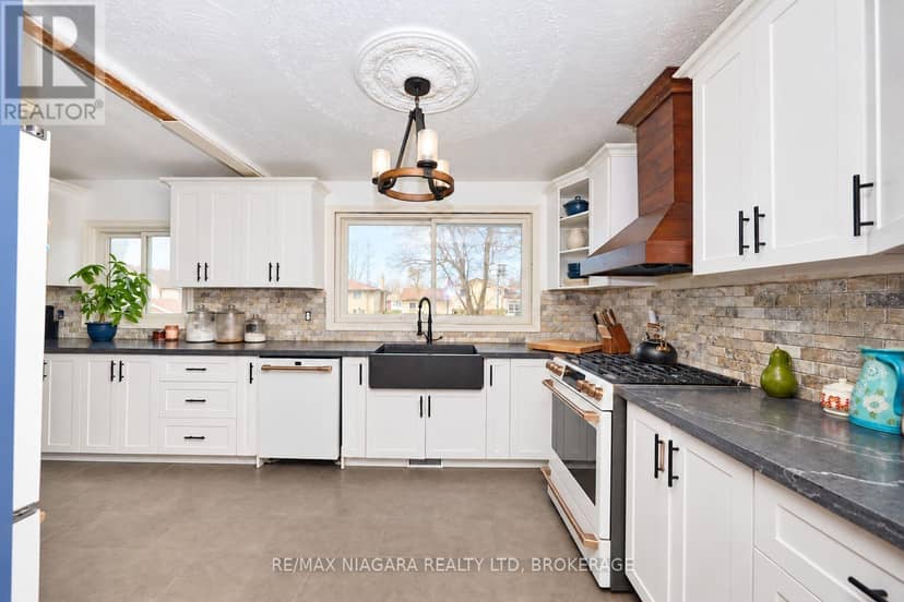 953 Grandview Road — photo 8 of 32