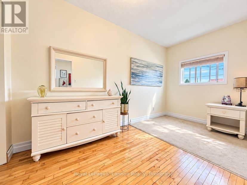 1707 Crawford Avenue — photo 12 of 40