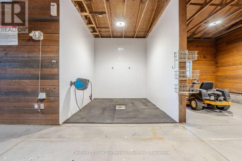 395 Carmichael Drive — photo 39 of 40
