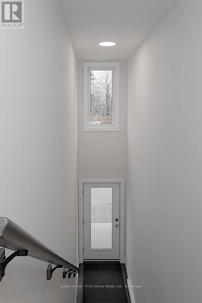 Unit 2 - 3202 Vivian Line — photo 15 of 16