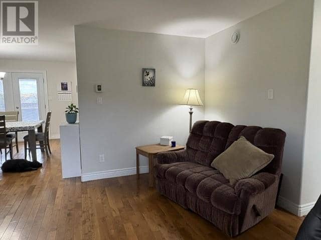 9 Billard Avenue — photo 15 of 40