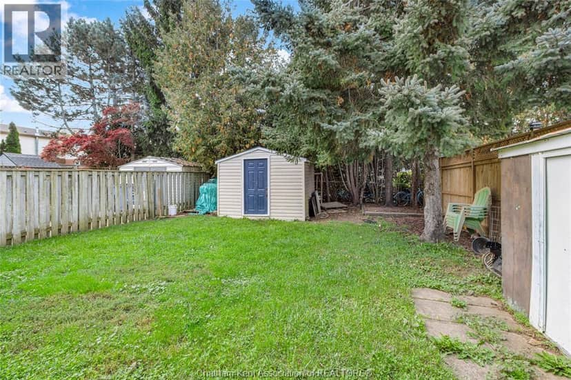 8 Timothy Crescent — photo 10 of 10