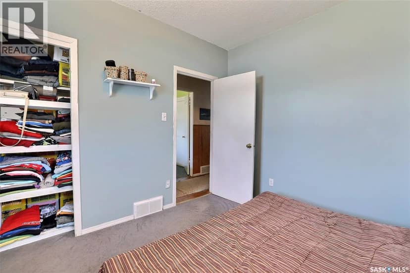 211 Main STREET — photo 17 of 33