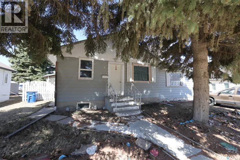 211 Main STREET — photo 2 of 33
