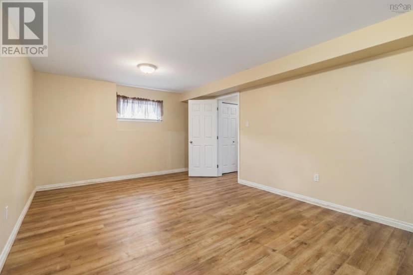 33 Sheppards Run — photo 17 of 21