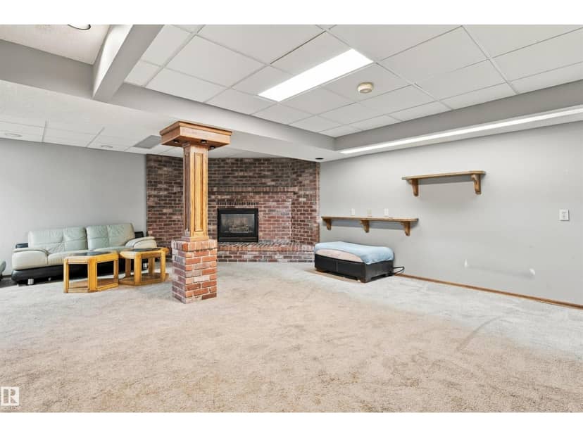 3224 89 ST NW — photo 37 of 40