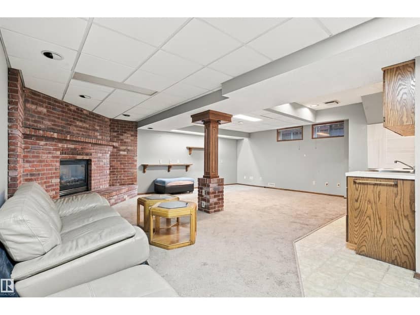 3224 89 ST NW — photo 35 of 40