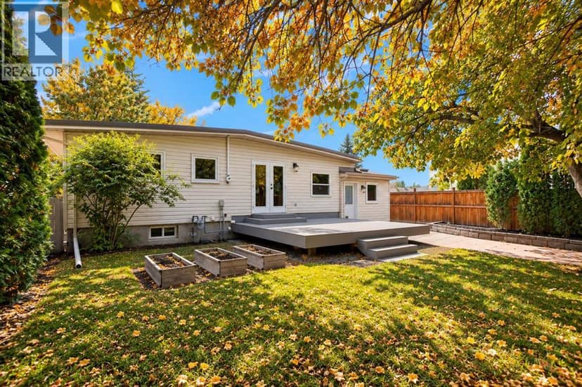 3721 44A Avenue — photo 9 of 40