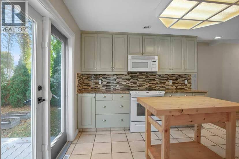 3721 44A Avenue — photo 34 of 40